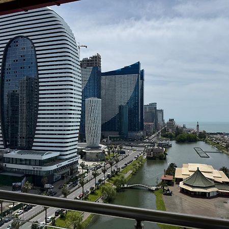 Апартаменты Batumi Seaside Magnolia Экстерьер фото