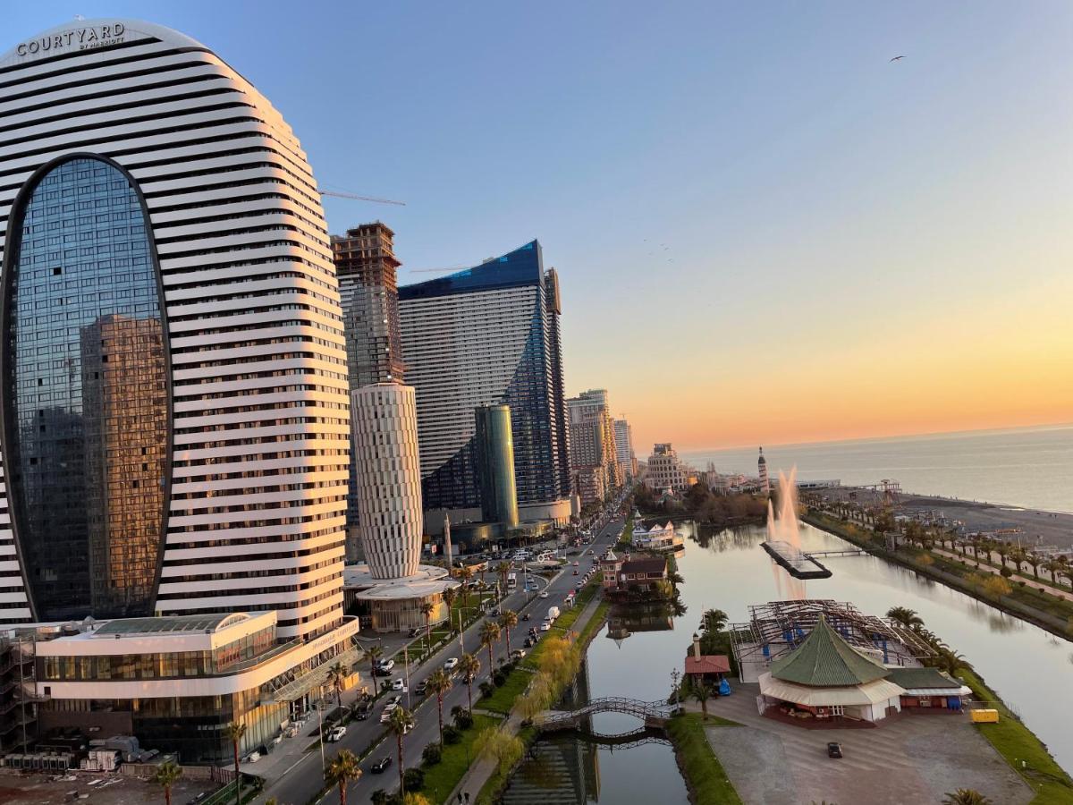 Апартаменты Batumi Seaside Magnolia Экстерьер фото